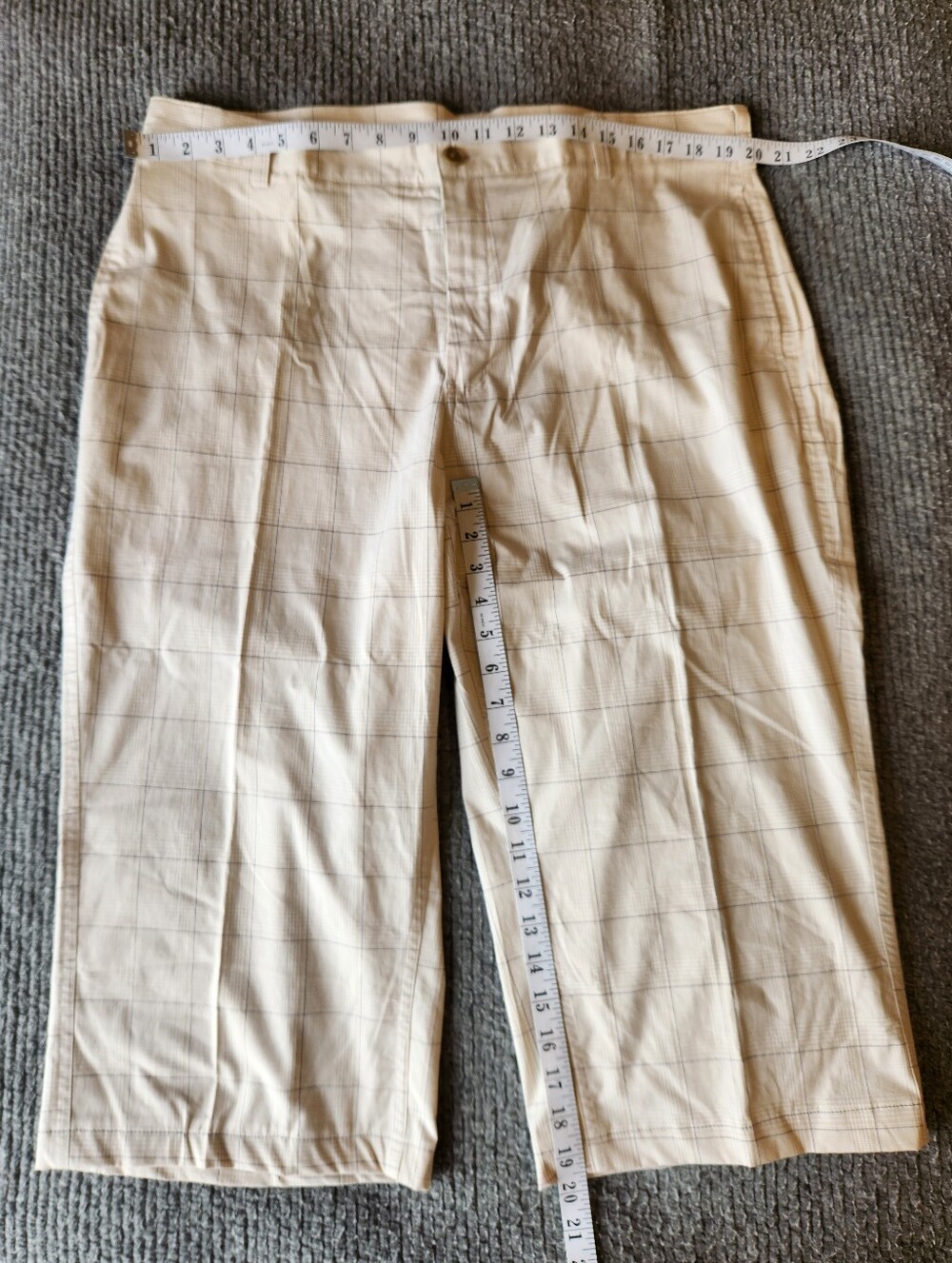 NWOT Calvin Klein Golf Light Beige Plaid Cropped Pants - Picture 7 of 11